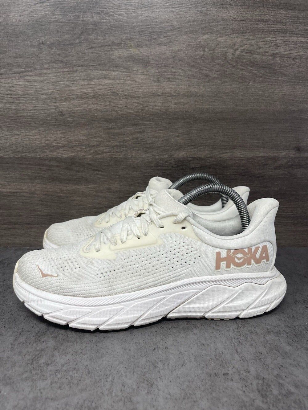 HOKA Arahi 7 Size 8 Womens White Rose Gold Stability Running Walking Shoes